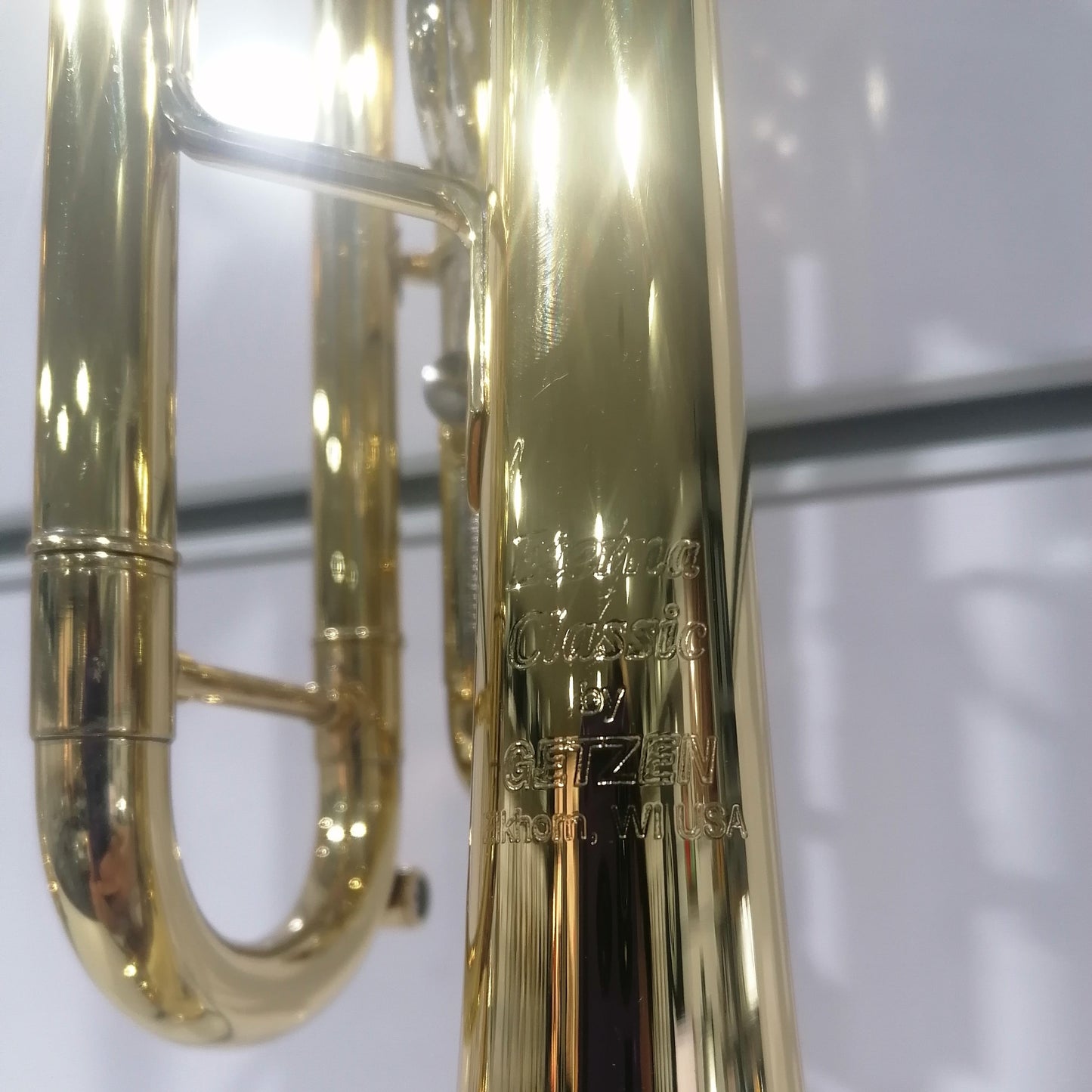 Logo on Getzen Eterna Classic Trumpet