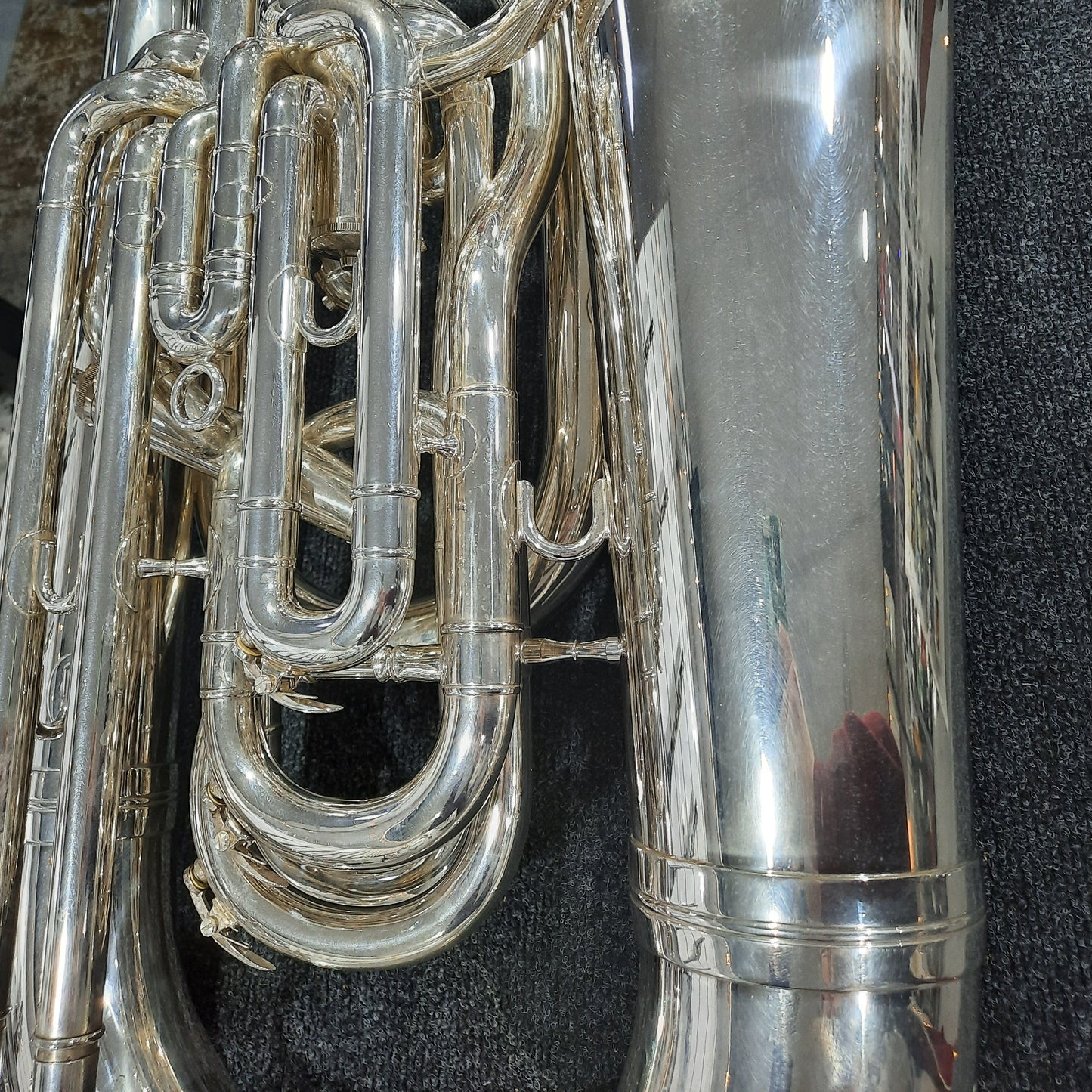 Besson Sovereign EEb Tuba